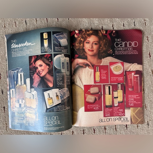 Vintage Avon Christmas Catalogs Lot 1 - Picture 3 of 9